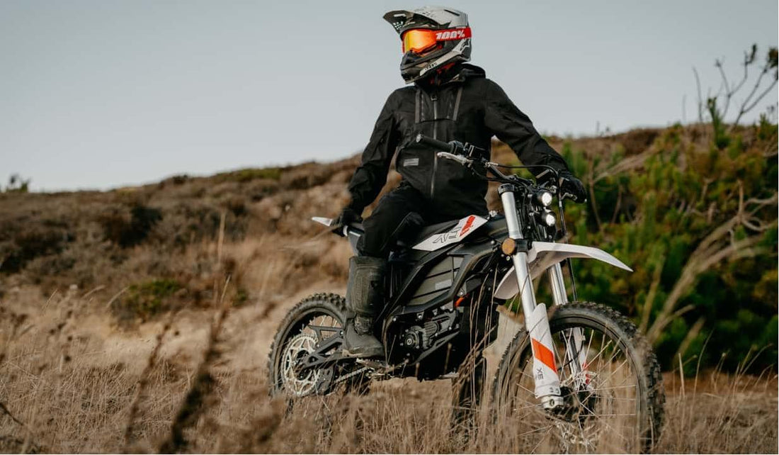 E-Motorbikes vs. E-Bikes: Which One Should You Choose? - Cycle Go